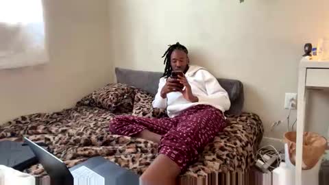 mycreamydreams online show from April 10, 8:13 pm