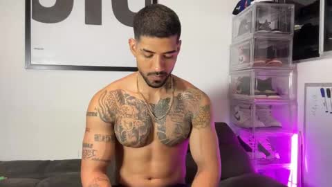 Myke esthetic online show from October 6, 4:30 am