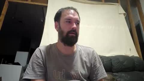 myleshodges online show from April 13, 1:04 pm