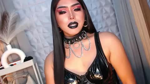 SUPPORT GODDESS TRISHA  AND DONT FORGET TO FOLLOW ME online show from September 25, 2:57 pm