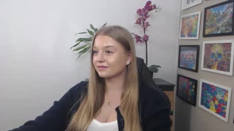 Erica online show from March 11, 2:29 pm