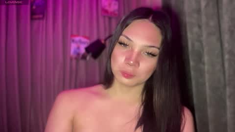 UR GIRL NEXTDOOR online show from February 24, 2:03 am