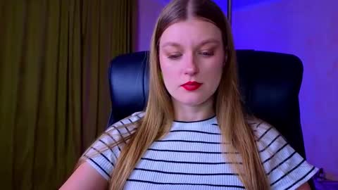 mysticvenus_ online show from February 22, 6:10 pm