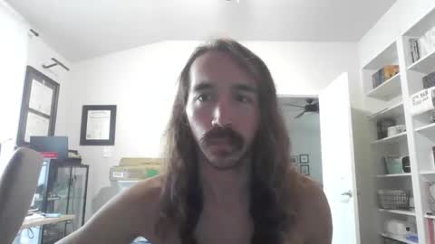 mythrowawayatx online show from December 18, 5:10 pm