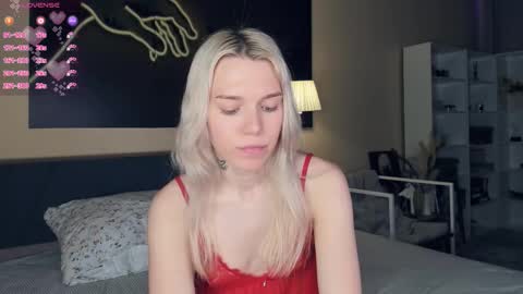 Olivia or just olive online show from December 14, 8:04 pm