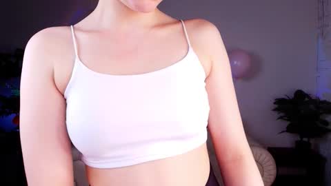 Eva  online show from February 15, 7:51 am