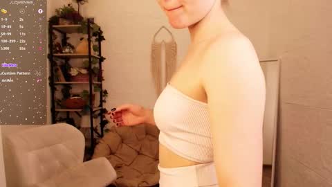 Eva  online show from December 4, 3:06 am