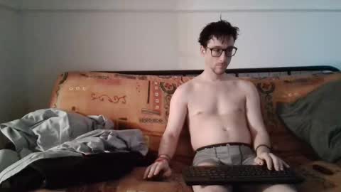 a Ordinary Boy online show from February 9, 10:23 pm