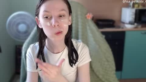 Vanessa and Julia  online show from May 31, 8:46 am