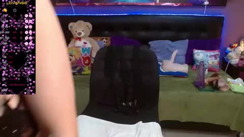 nadia_84 online show from March 11, 7:47 pm