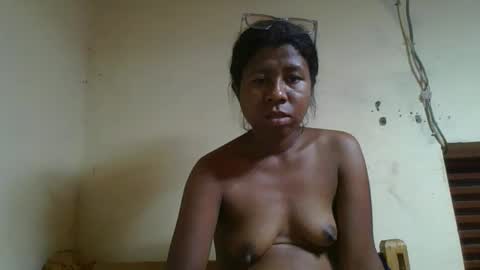 nadiasando online show from December 4, 7:57 pm