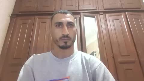 V online show from December 3, 4:51 pm