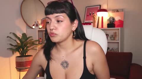 Nahia INDEPENDENT MODEL P online show from October 17, 9:52 pm