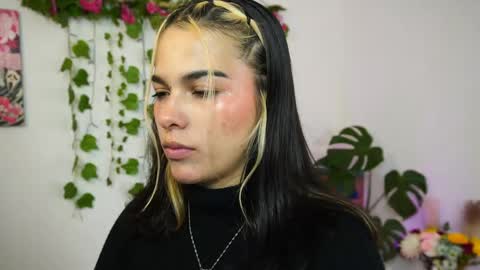 Naho  Sigueme en mis Redes Sociales Follow me on my social networks online show from April 11, 1:43 am