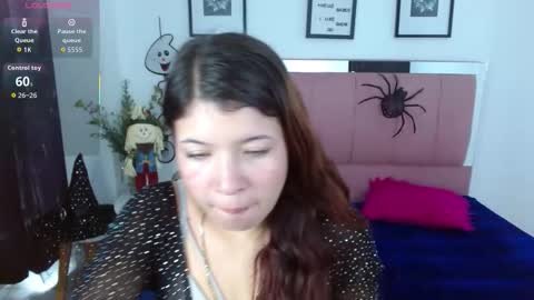 nahomi_f_w online show from October 20, 1:49 pm