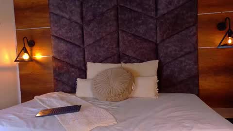  VICTORIA  online show from December 13, 7:53 pm