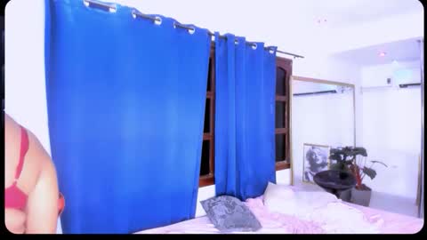 Nahomy online show from January 9, 6:57 pm