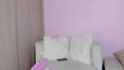      online show from January 4, 5:27 am