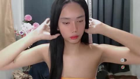 Snapshot of naked_stacey chatting on October 17, 10:47 pm Stacey online show from October 17, 10:47 pm
