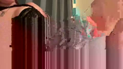 Snapshot of nala_renee chatting on October 15, 7:21 am nala_renee online show from October 15, 7:21 am