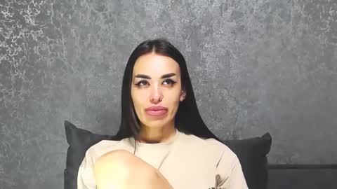 Lady online show from April 14, 4:43 pm