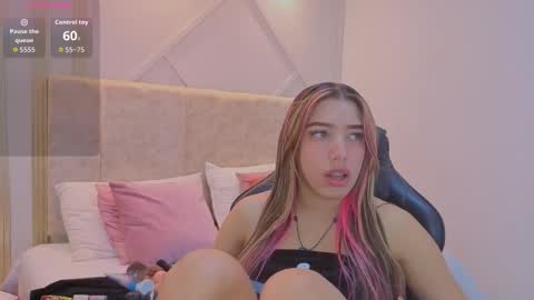 nami_sweet_ online show from November 27, 2:03 pm