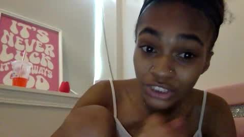 nanaonn online show from April 19, 7:27 pm