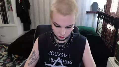Nancy online show from July 9, 3:27 pm