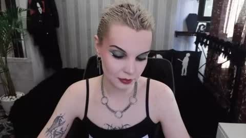 Nancy online show from August 2, 3:36 pm