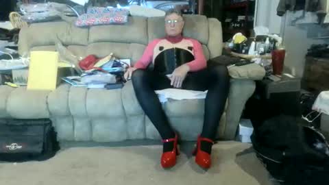 nancyboy_1 online show from June 6, 9:20 pm