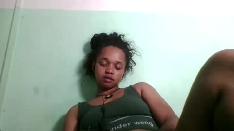 nandrianina416143 online show from March 30, 6:41 pm