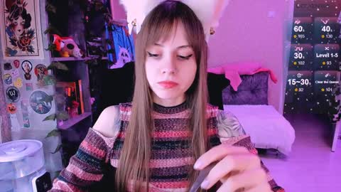 Monday-Friday 12-4 AM and 6-9 AM New York time online show from February 4, 8:17 pm