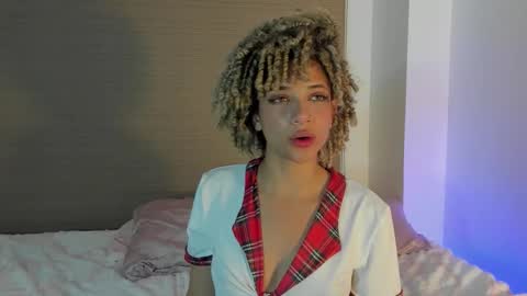 naomidawson online show from January 9, 11:10 pm