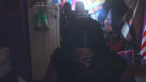 Naomi online show from March 4, 9:50 am