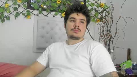 Snapshot of narciso_kh chatting on October 7, 10:28 pm deibyd online show from October 7, 10:28 pm