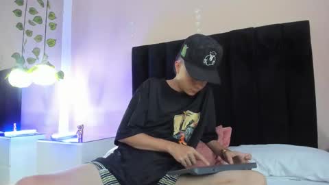 Nascary Fox online show from September 15, 8:43 pm