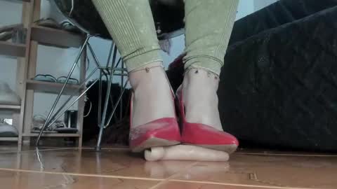 Snapshot of nasha__brown chatting on February 27, 10:31 pm Nasha online show from February 27, 10:31 pm