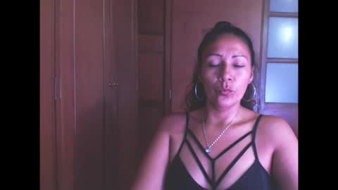 Nasly Cute online show from December 21, 3:35 am