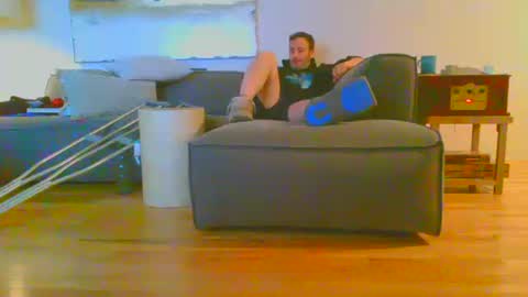 nassobout online show from April 1, 2:23 am