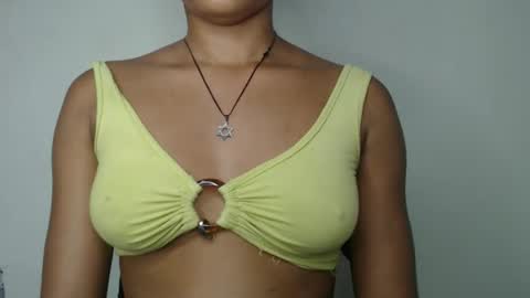 bella online show from December 21, 7:31 pm