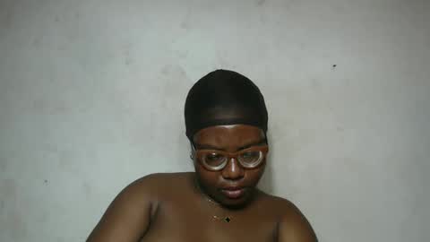 Snapshot of nastyhairy7 chatting on October 6, 7:37 am nastyhairy7 online show from October 6, 7:37 am