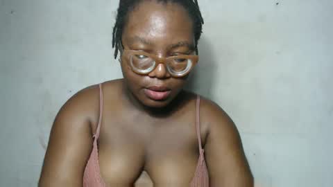 Snapshot of nastyhairy7 chatting on October 20, 6:29 am nastyhairy7 online show from October 20, 6:29 am