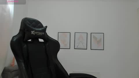 Nathalia online show from February 18, 6:08 pm