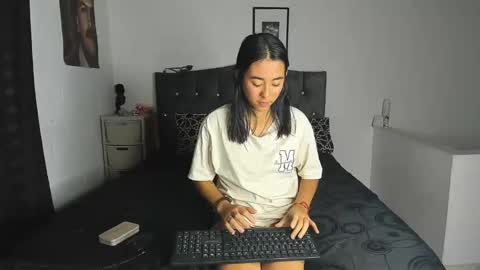 Snapshot of nataliaa05 chatting on February 22, 1:55 am Nati online show from February 22, 1:55 am