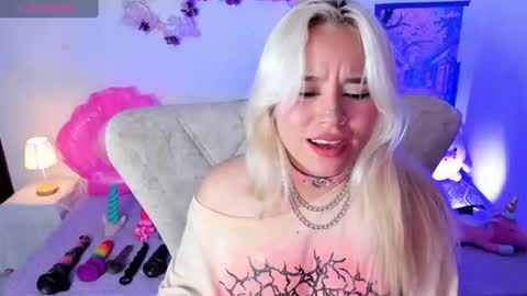 Nataliua Henao online show from June 13, 2:55 am