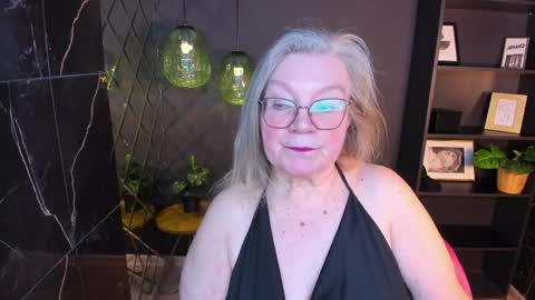 NataliCloud online show from April 8, 1:25 pm