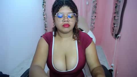 natalielabellex1 online show from October 6, 4:36 pm