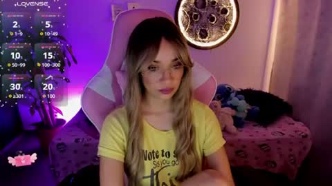 MissNatis online show from June 17, 2:49 am
