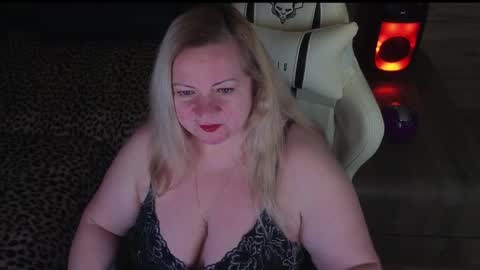 Natalli online show from April 1, 8:28 pm