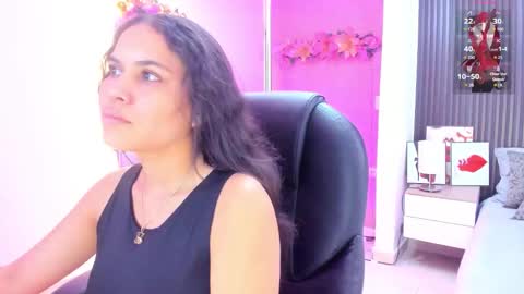 natasha online show from December 18, 12:33 pm